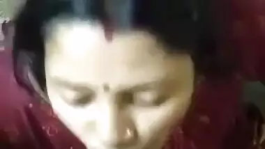 Desi Married Bhabi nice sucker
