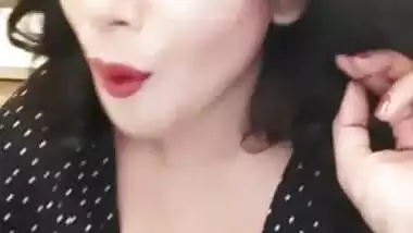 Sharanya Jit Kaur Hot sexy clip