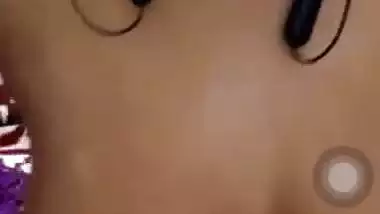 Tamil xxx video of a milf enjoying a dildo on a video call