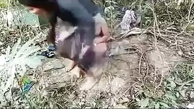 Outdoor Indian xxx desi chudai video of Assam girl