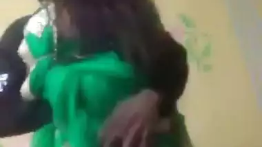 Girlfriend in saree lets boyfriend press her big boobs