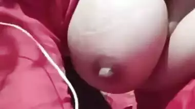 HUGE BOOBS DESI GF VIDEO CALL FUN
