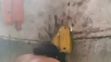 Pregnant Dehati wife nude show in bathroom