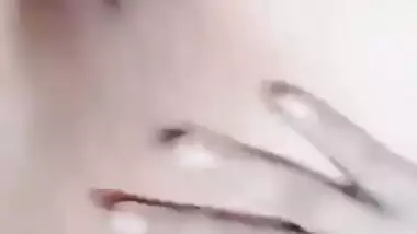 Cute college girl exposing nudity for lover