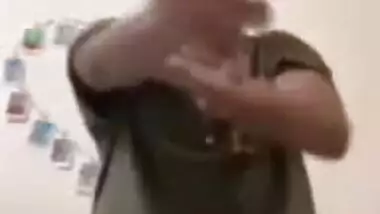 Instagram Tamil Malaysian Girl Bath 2 video merge