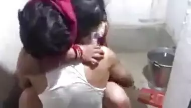 Bhabhi bathroom fuck