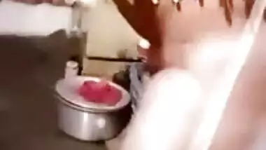 Desi hot bhabhi live showing her boobs, pussy and ass