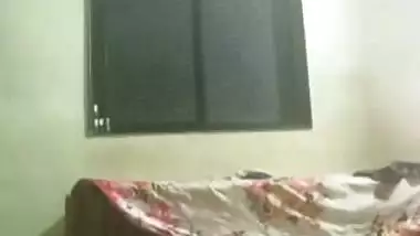 Desi couple Dehati floor chudai video