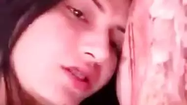 Desi newly married hot wife boobs selfie