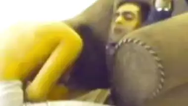 Do Indian sexy couple apme room main sex kar...