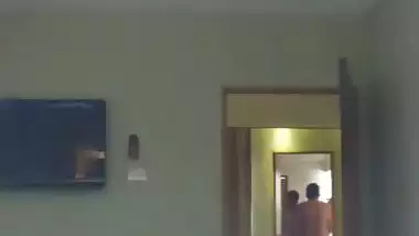 Hyderabad guy enjoys hotel sex with his GF