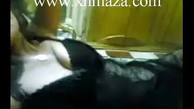 Malu desi girl sex ni home pussy ass