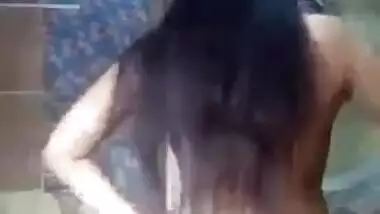 Sexy Desi girl nude MMS selfie video