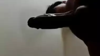 Desi oral XXX sex of Bangladeshi wife and young man captured from below