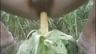 Using various stuff indian MILF enjoy petting fuck corn
