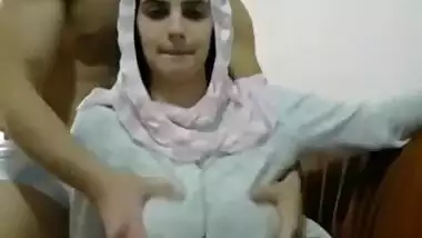 Indian paki Bhabhi natural HUGE SAGG BOOBS sexy...