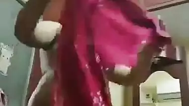 Dress changing chubby aunty video