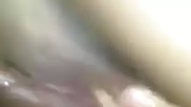Jbrdast ungali ki aur choda nikala pani