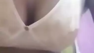 Today Exclusive- Cute Desi Girl Showing Her Boobs And Pussy On Video Call Part 1
