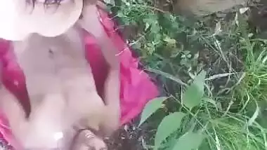 GF fucked in jungle viral xxx Indian outdoor