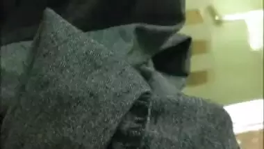 Tamil Paki Tamil sister taking a shower caught