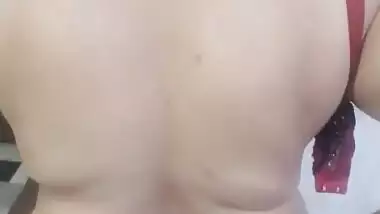 Shalini aunty hot strip tease.