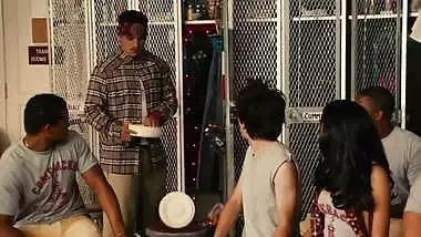 Noureen DeWulf - ''The Comebacks''