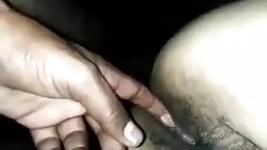 Tamil Girl’s Hairy Wet Indian Pussy Fucking Mms