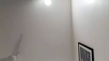 Hot blue film of a chubby GF fucking her BF with a condom