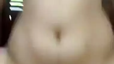 Lankan couple sex MMS on honeymoon night