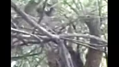 Fsiblog – Desi couple outdoor fun mms by voyeur