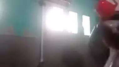 Exclusive- Sexy Kolkata Girl Tumpa Bathing Part 1