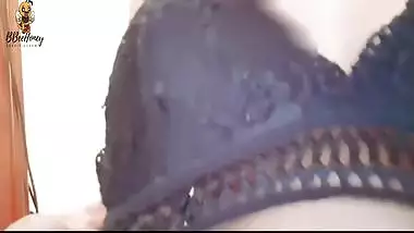 Sri Lankan Stepsister Dress Changing