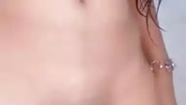 Camera helps Indian whore expose her beautiful XXX body parts worldwide