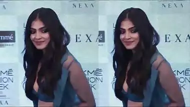 NON PORN Malavika Mohanan Sexy South Indian Actress & Model